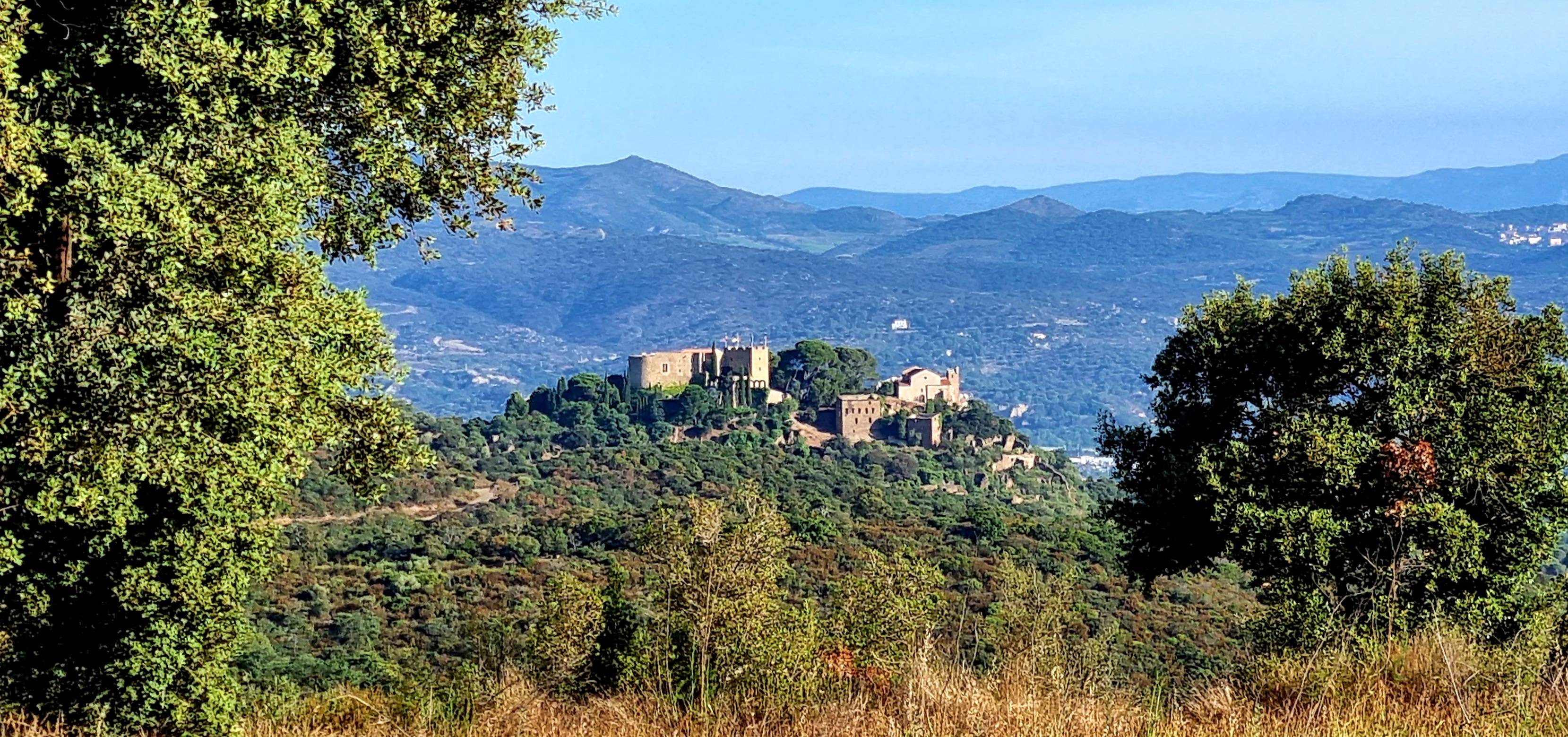 Photo sur le secteur de Coll de Sull, Montou, Roussillon Agrégats par Romano Serra
